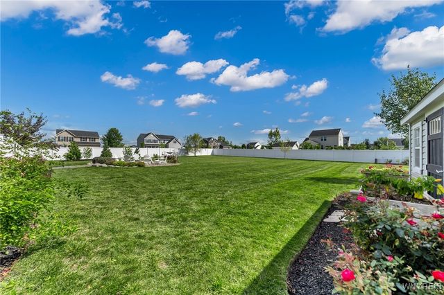 6410 Beach Drive, Lockport Town, NY 14094