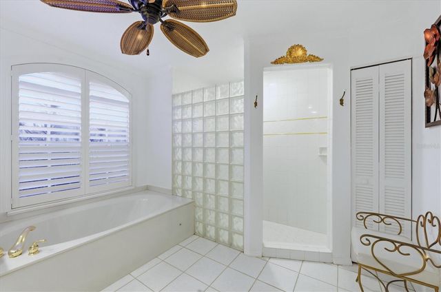 490 PINE LILY WAY, Venice, FL 34293