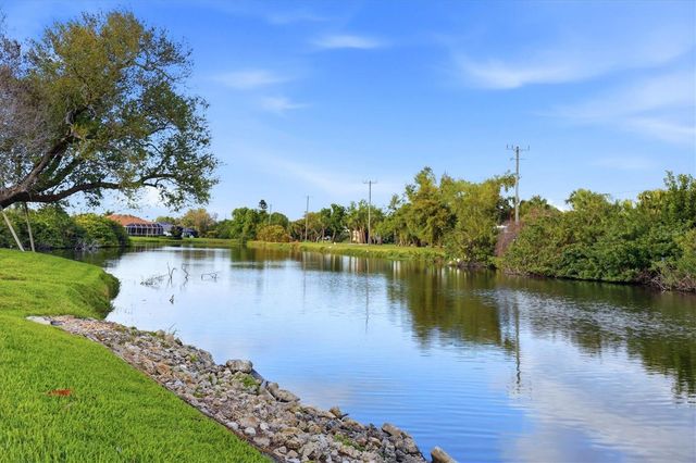 490 PINE LILY WAY, Venice, FL 34293