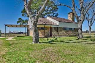 1633 S Tesch Road, Bellville, TX 77418