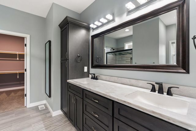 2776 Pine Cone Lane, Warsaw, IN 46582