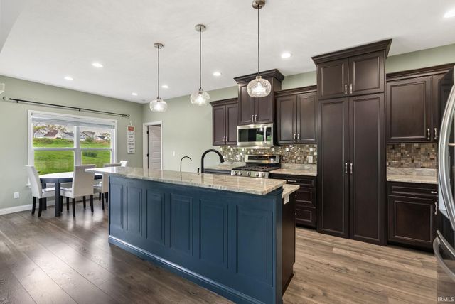 2776 Pine Cone Lane, Warsaw, IN 46582