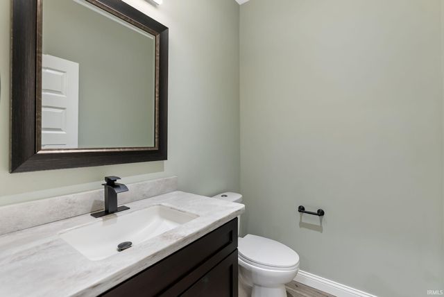 2776 Pine Cone Lane, Warsaw, IN 46582