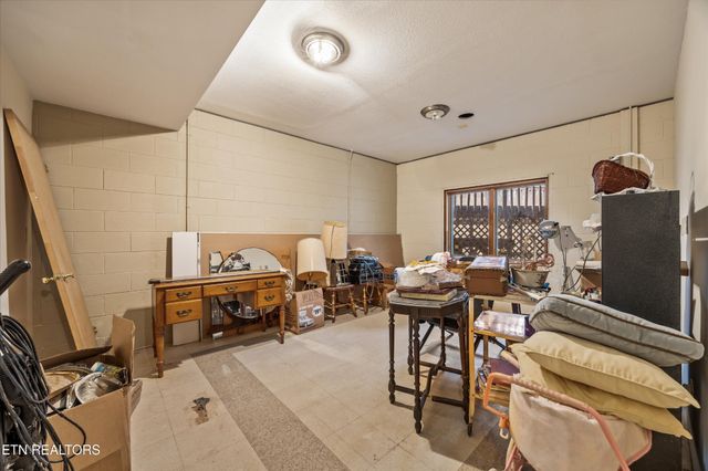 3031 Shadow Brook Drive, Maryville, TN 37803