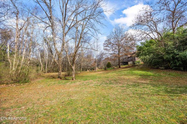 3031 Shadow Brook Drive, Maryville, TN 37803