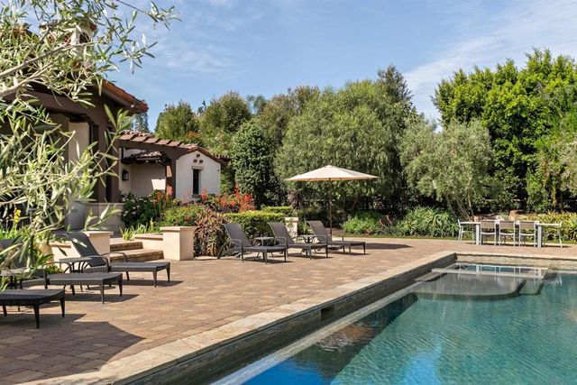 6336 El Sicomoro, Rancho Santa Fe, CA 92067
