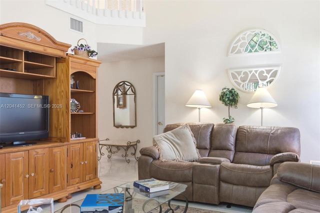 10431 NW 48th Mnr, Coral Springs, FL 33076