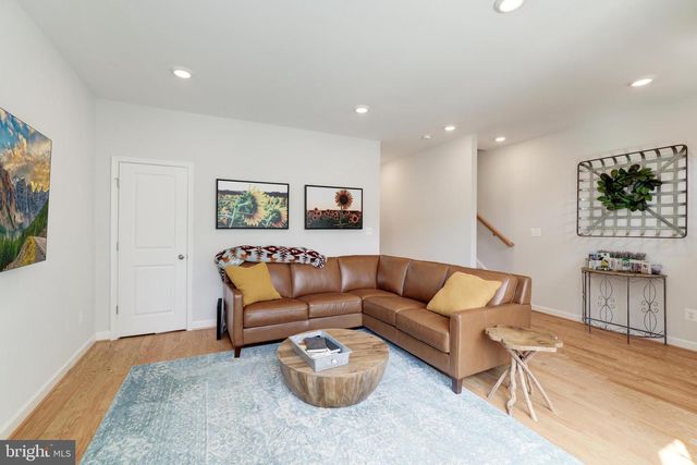 4418 FAIR LAKES CT, Fairfax, VA 22033