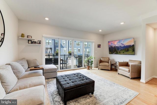 4418 FAIR LAKES CT, Fairfax, VA 22033