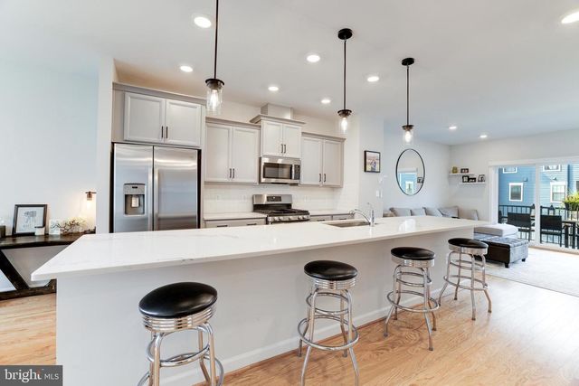 4418 FAIR LAKES CT, Fairfax, VA 22033