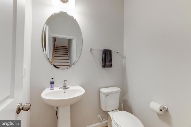 4418 FAIR LAKES CT, Fairfax, VA 22033