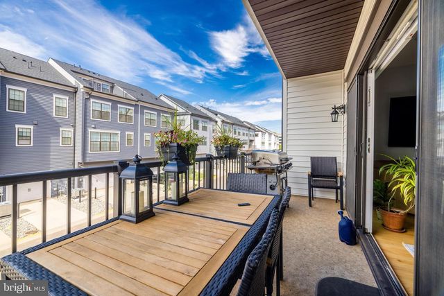 4418 FAIR LAKES CT, Fairfax, VA 22033