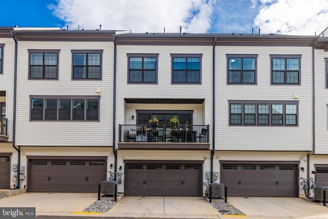 4418 FAIR LAKES CT, Fairfax, VA 22033