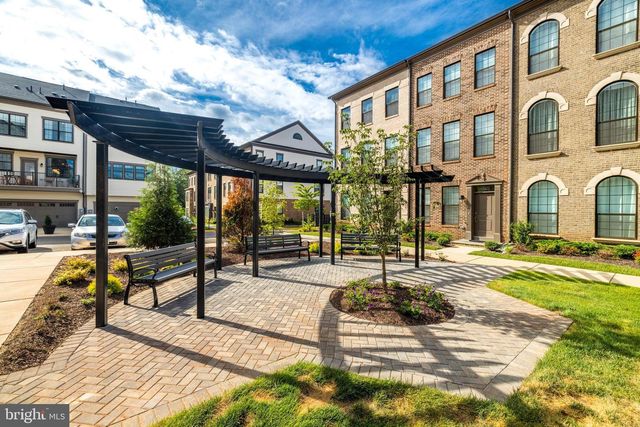 4418 FAIR LAKES CT, Fairfax, VA 22033