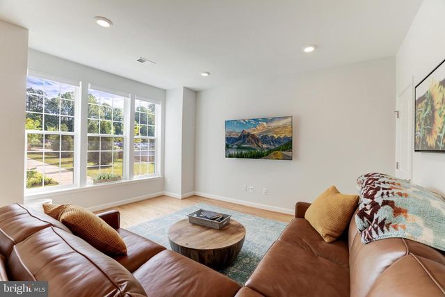 4418 FAIR LAKES CT, Fairfax, VA 22033