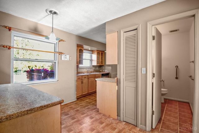 624 Brunner Drive, Forest Park, OH 45240