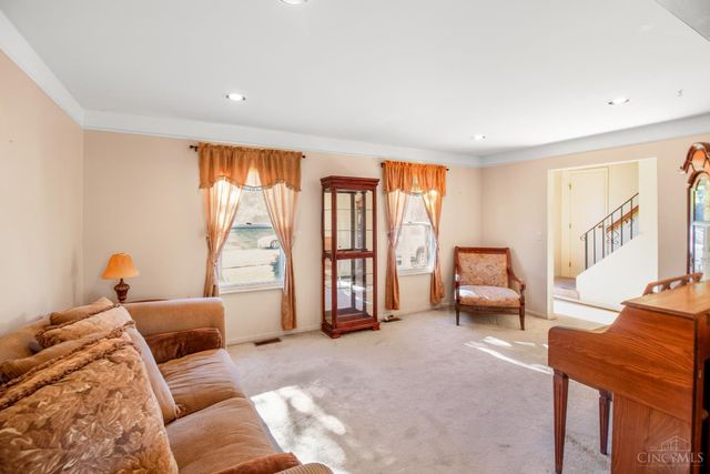 624 Brunner Drive, Forest Park, OH 45240