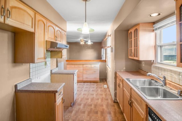 624 Brunner Drive, Forest Park, OH 45240