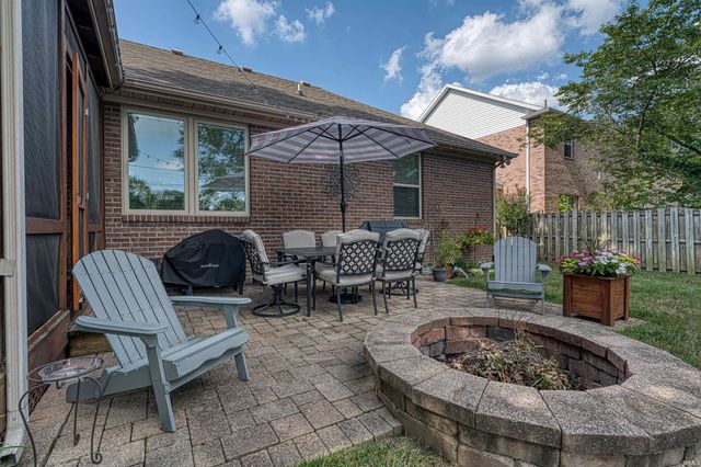 3213 Roselawn Drive, Evansville, IN 47711