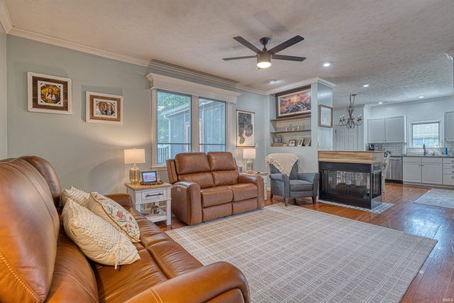 3213 Roselawn Drive, Evansville, IN 47711