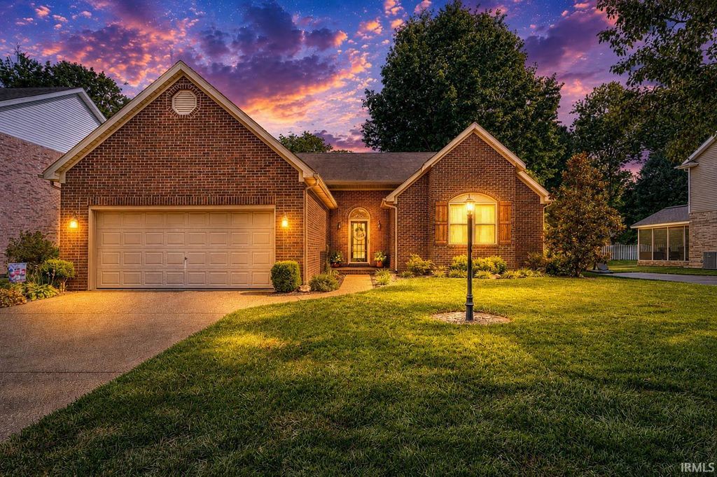 3213 Roselawn Drive, Evansville, IN 47711
