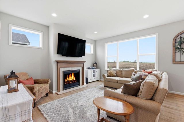 809 S Musket Ridge DRIVE, Sun Prairie, WI 53590