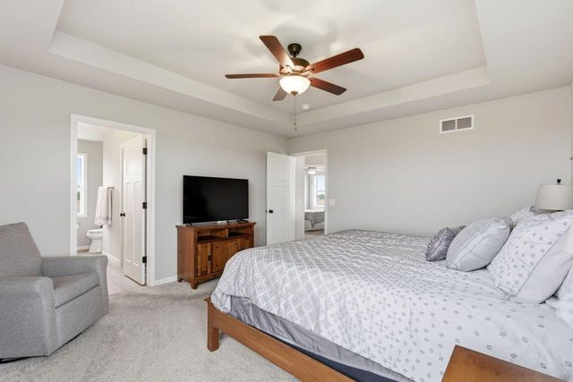 809 S Musket Ridge DRIVE, Sun Prairie, WI 53590