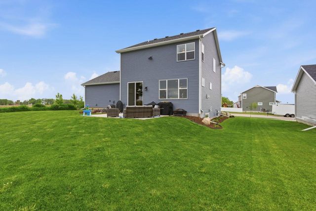 809 S Musket Ridge DRIVE, Sun Prairie, WI 53590