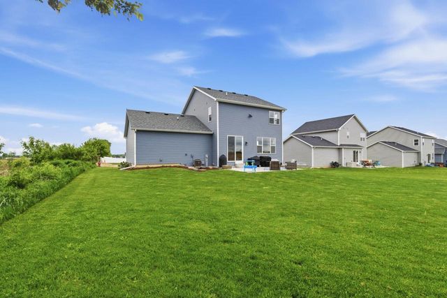 809 S Musket Ridge DRIVE, Sun Prairie, WI 53590