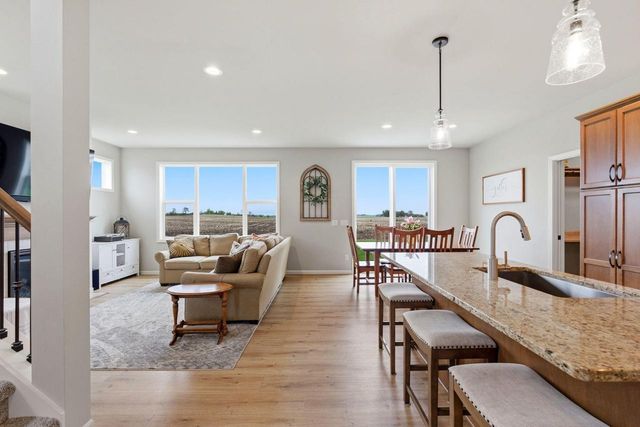 809 S Musket Ridge DRIVE, Sun Prairie, WI 53590
