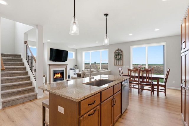 809 S Musket Ridge DRIVE, Sun Prairie, WI 53590
