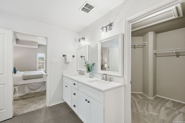 10618 CLOVER CYN, Helotes, TX 78023