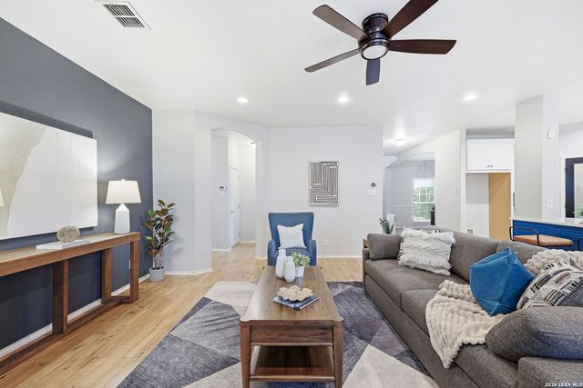 10618 CLOVER CYN, Helotes, TX 78023