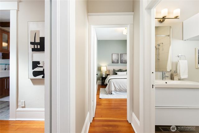 807 27th Avenue, Seattle, WA 98122