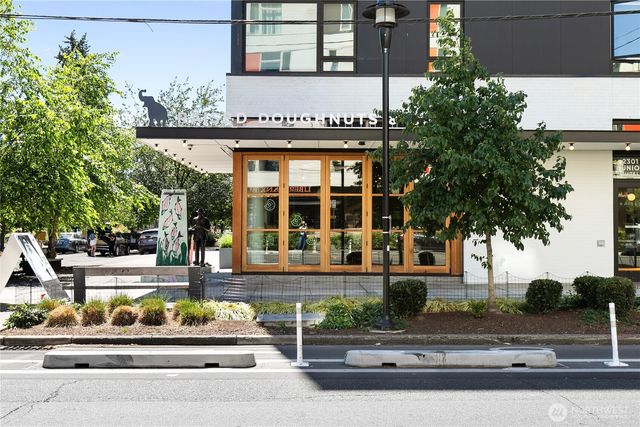 807 27th Avenue, Seattle, WA 98122
