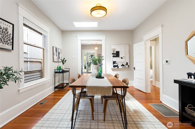 807 27th Avenue, Seattle, WA 98122