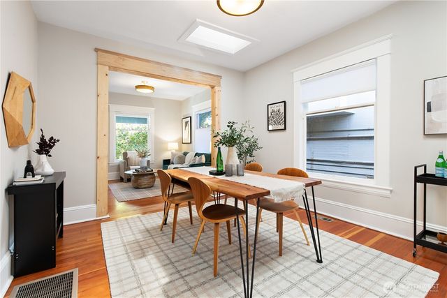 807 27th Avenue, Seattle, WA 98122