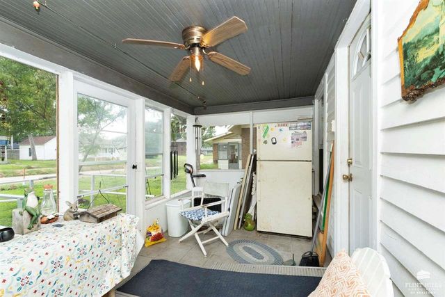 609 Spruce Street, Wamego, KS 66547