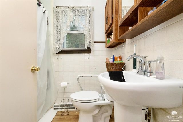 609 Spruce Street, Wamego, KS 66547