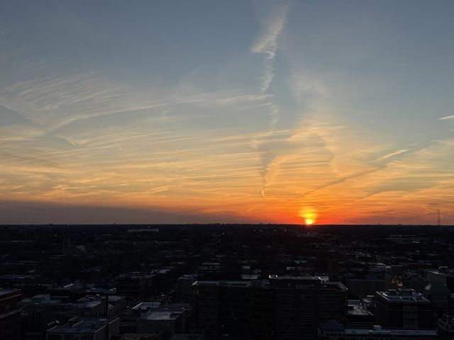 6325 N Sheridan Road 1906, Chicago, IL 60660