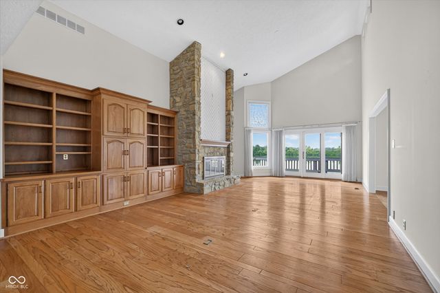 8002 Dean Road, Indianapolis, IN 46240