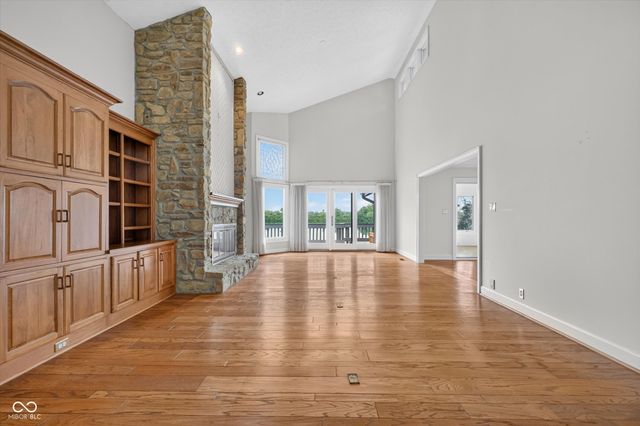8002 Dean Road, Indianapolis, IN 46240