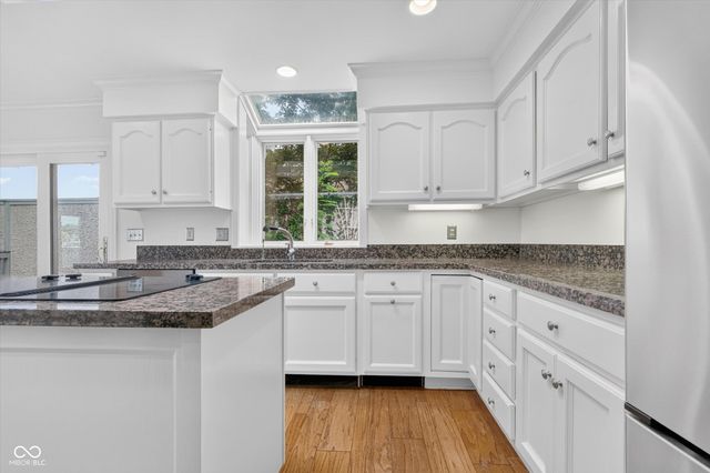 8002 Dean Road, Indianapolis, IN 46240