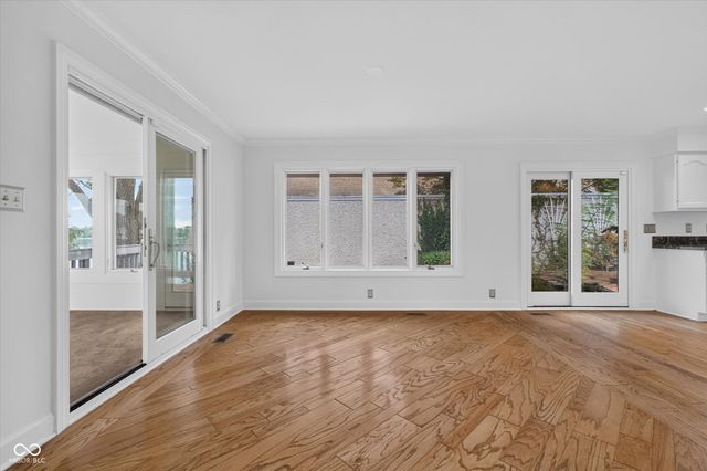 8002 Dean Road, Indianapolis, IN 46240