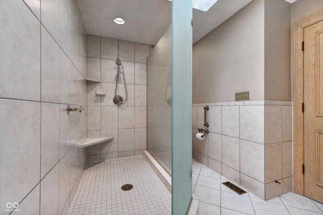 8002 Dean Road, Indianapolis, IN 46240