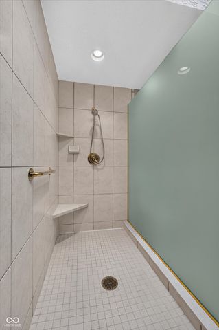 8002 Dean Road, Indianapolis, IN 46240