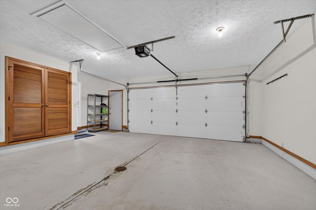 8002 Dean Road, Indianapolis, IN 46240