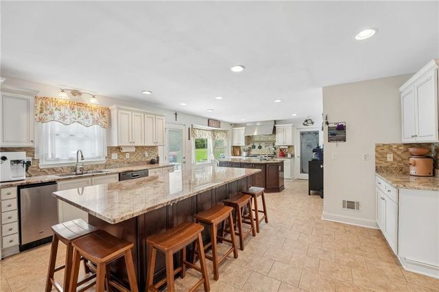 378 Clyde Court, Mcdonough, GA 30252