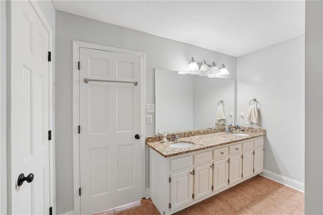 378 Clyde Court, Mcdonough, GA 30252
