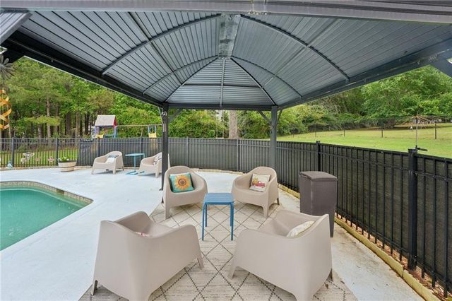 378 Clyde Court, Mcdonough, GA 30252